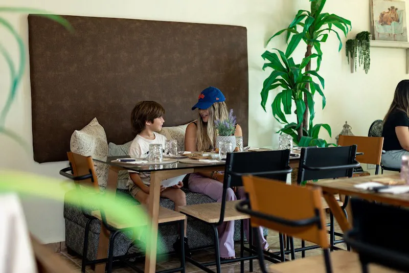 Mocca's Restaurant