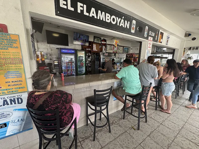 El Flamboyán (Luquillo)