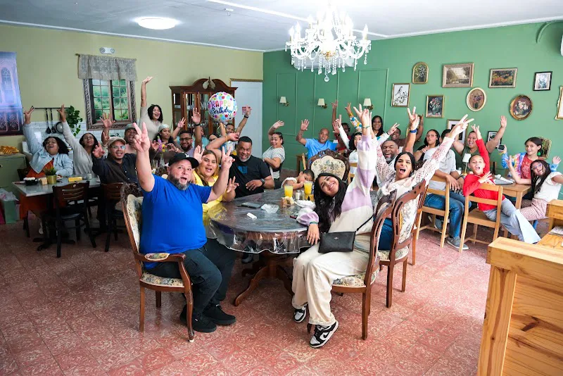 Best Brunch & Pizzería. La Casa del Chupacabras