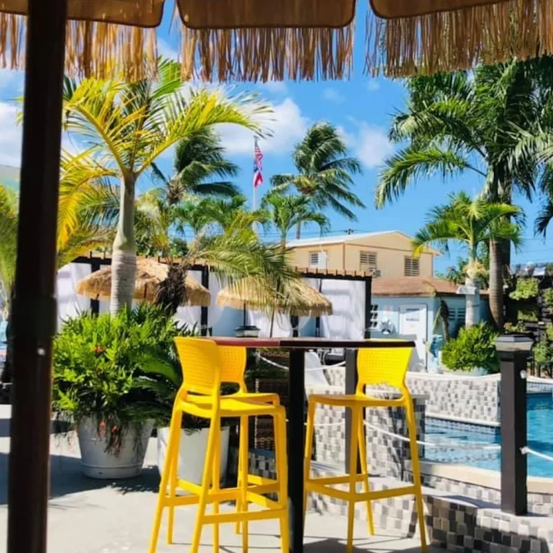 Café Pools Beach Bar